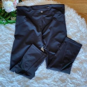 Champion workout capri leggings. EUC.